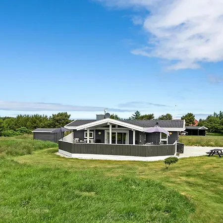 Amazing Home In Vejers Strand With Sauna *