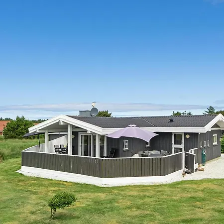 Amazing Home In Vejers Strand With Sauna